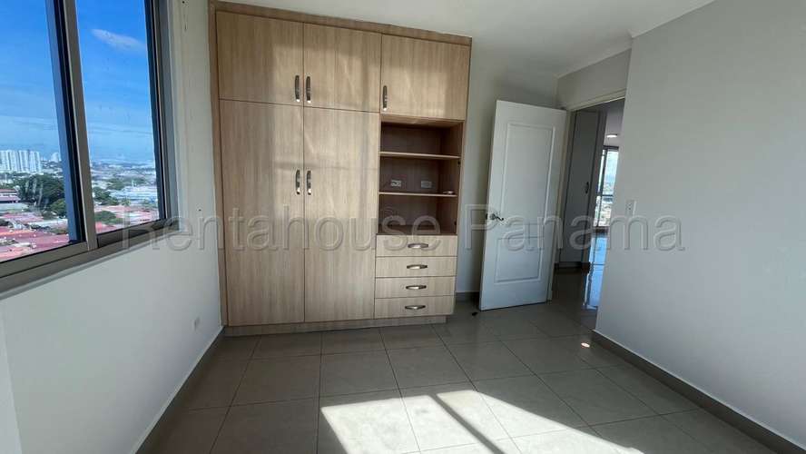 Alquiler de Apartamento en Chanis - Imagen 6