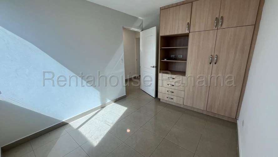 Alquiler de Apartamento en Chanis - Imagen 9