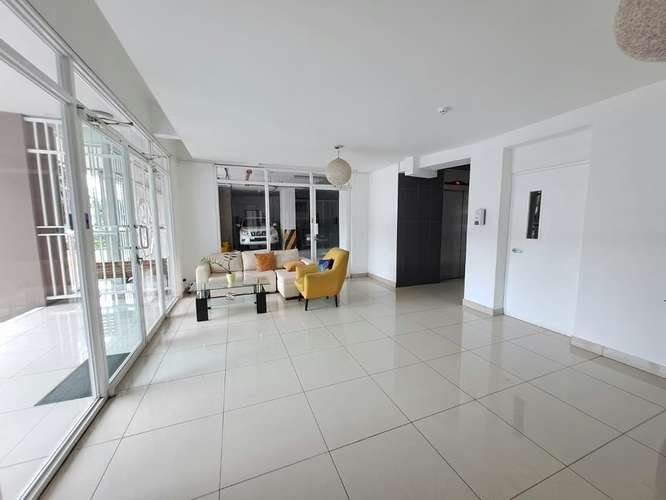 Oportunidad en Vía España, Apartamento Remodelado de 105 m² - Imagen 12
