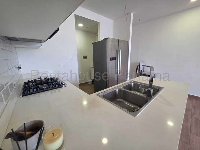 Alquiler de Apartamento en El Cangrejo Ph Sky Swiss KC - Imagen 4