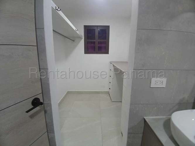 Venta de Casa en San Francisco, Res. Los Flamingos (Solo Cliente Directo) - Imagen 11