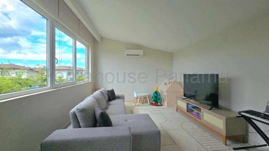 Venta de Casa en Santa Maria, The Woods (Solo Cliente Directo) - Imagen 2