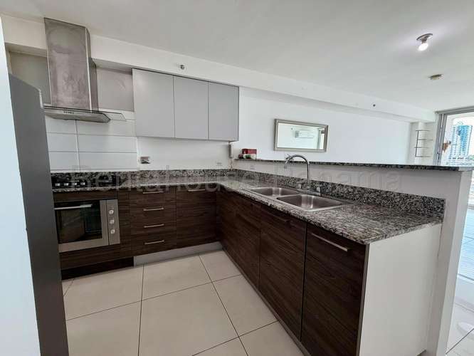 Alquiler de Apartamento en Carrasquilla Ph Midpark SN
