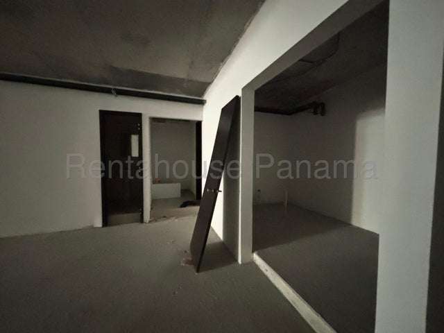 ALQUILER DE LOCAL COMERCIAL EN OBARRIO - Imagen 15