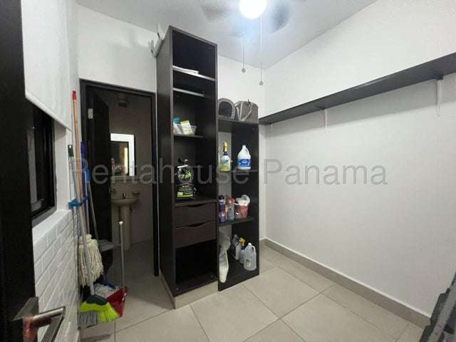 ALQUILER DE CASA EN CLAYTON