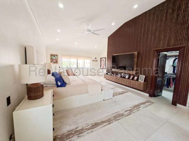 ALQUILER DE CASA EN COSTA DEL ESTE - Imagen 13