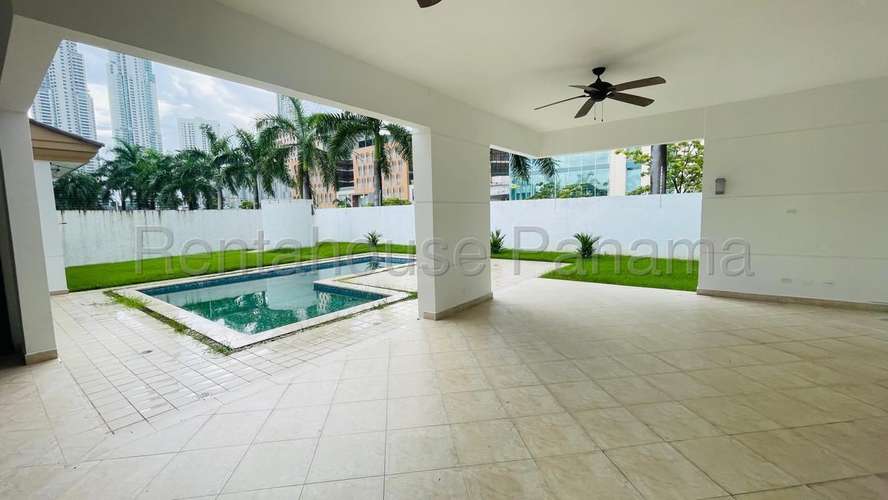 Venta Residencia 4 Recamaras con Piscina 1,045 m2 Costa del Este - ALYC 26-6541