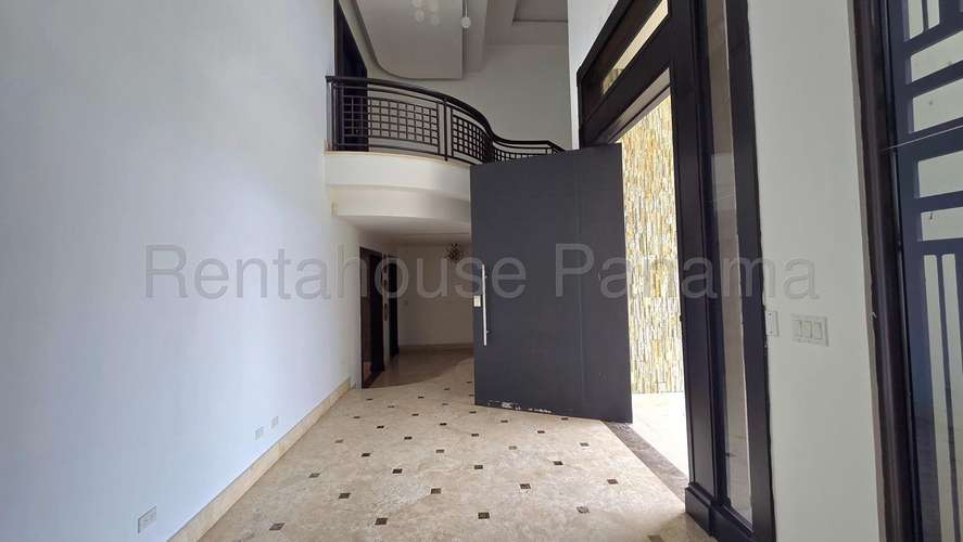 Venta Casa 4 Recamaras Piscina y Jacuzzi 866 m2 Costa del Este Town Center - ALYC 26-8126