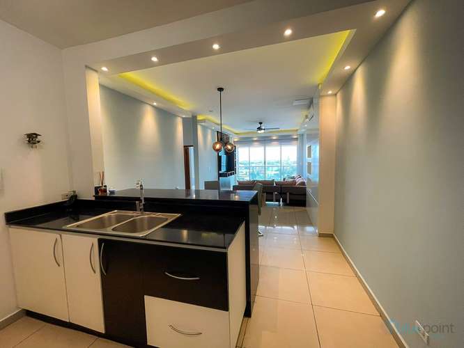 Vendo apartamento de 2 recámaras 3 baños, en Altos del Golf, 2 estacionamientos y balcón - Imagen 18