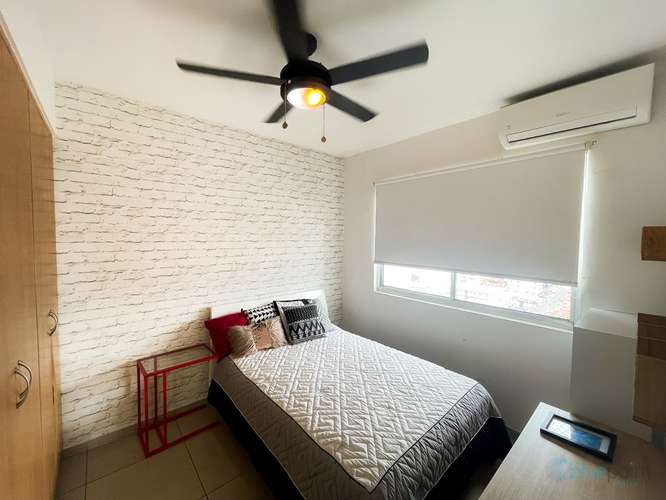 Vendo apartamento de 2 recámaras 3 baños, en Altos del Golf, 2 estacionamientos y balcón - Imagen 7