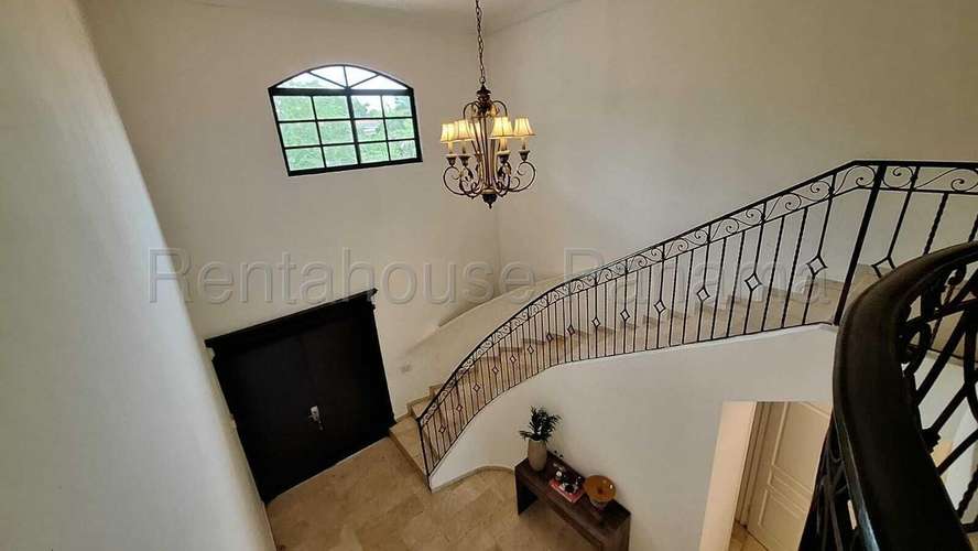 Venta Casa 4 Recamaras con Piscina Costa Serena 425 m2 Costa del Este - ALYC 27-2220