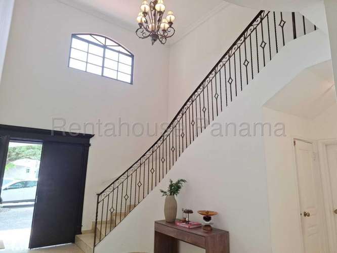 Venta Casa 4 Recamaras con Piscina Costa Serena 425 m2 Costa del Este - ALYC 27-2220