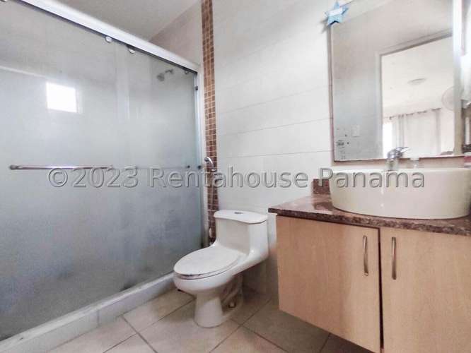 Casa en Venta en Brisas del Golf 23LRL9188