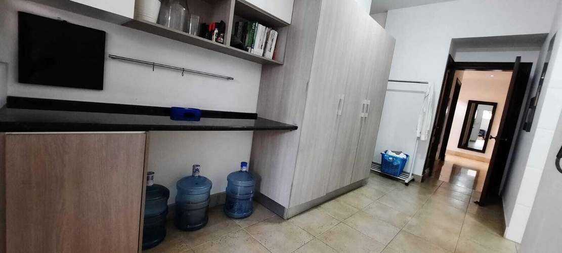 Venta Casa Remodelada 4 Recamaras Piscina y Jacuzzi 750 m2 Costa del Este - ALYC 22-8044