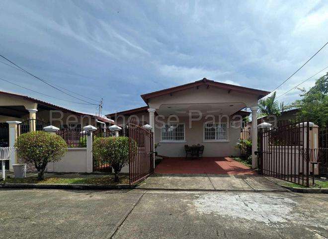 Casa en Venta ubicada en Brisas del Golf 27LRL2618
