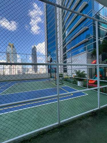 Se alquila apartamento doble altura amoblado con 4 recámaras vista al mar avenida Balboa 