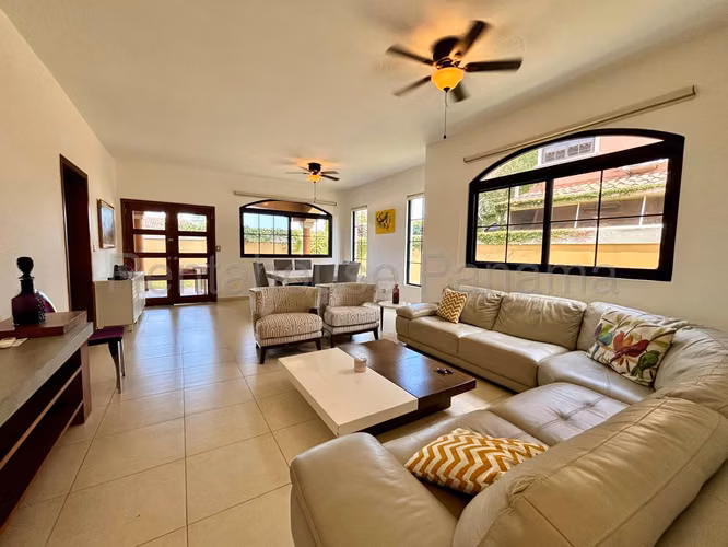 Venta de Casa en Costa Sur El Doral | Solo Cliente Directo LFC