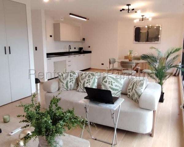 Apartamento de dos pisos a estrenar en Balmoral Loft, Pedregal