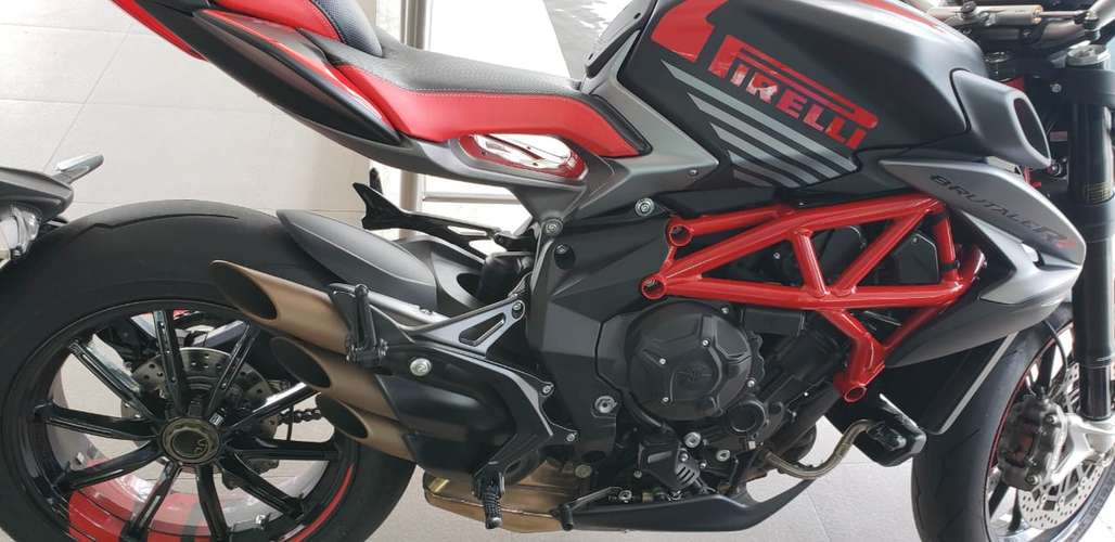 Mv Agusta Brutale 800 RR Pirelli 2019 IMPECABLE  - Imagen 4