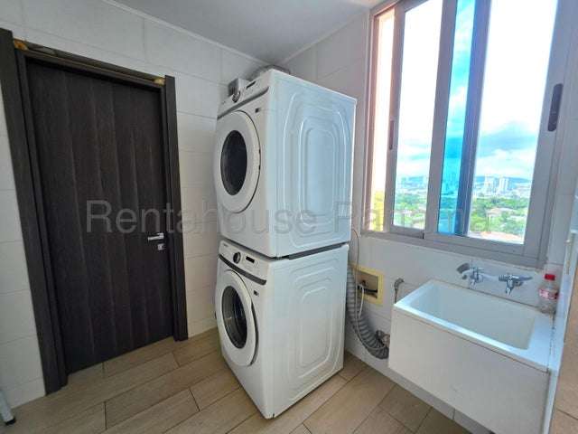 Venta de Apartamento Amoblado en Coco del Mar, PH Vita 27LGG2896
