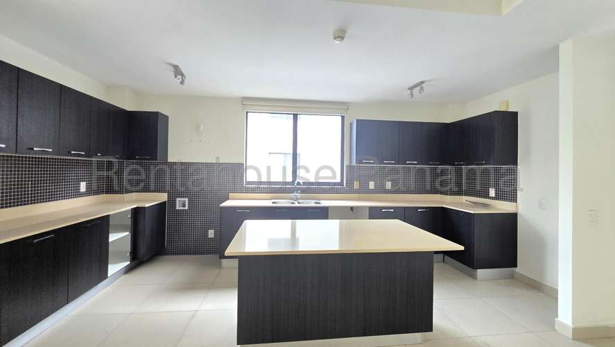 Venta de Apartamento en Panama Pacifico Ph River Valley Solo Cliente Directo MC