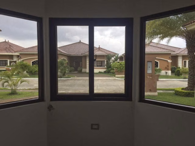 Venta de Casa en Costa Sur, Residencial Sunset Coast 26LGG7944