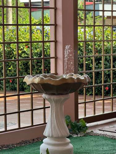 Se vende salón de belleza con todo 