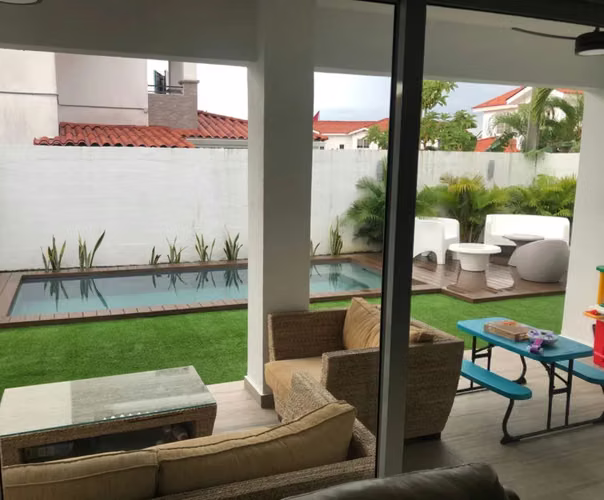 QUINTAS VERSALLES I TERRAZA Y PISCINA PRIVADA I 252 M²