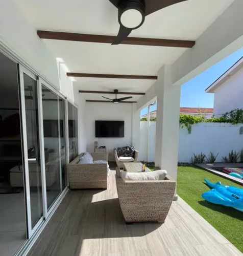 QUINTAS VERSALLES I TERRAZA Y PISCINA PRIVADA I 252 M²
