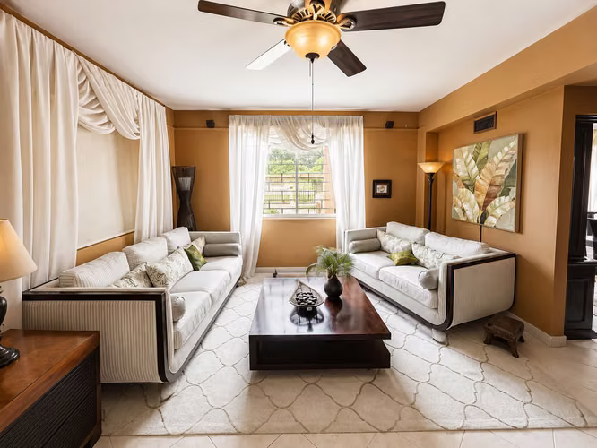 5 bedroom house with private pool in Panama City - Imagen 5