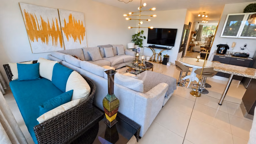Venta Apartamento Pine Hill Albrook Planta Baja Remate: 1,379 $/m2.
