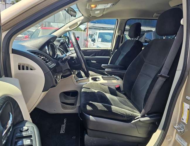 Dodge Grand Caravan SXT 2015 - Imagen 10