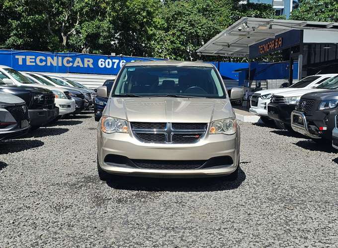 Dodge Grand Caravan SXT 2015 - Imagen 2
