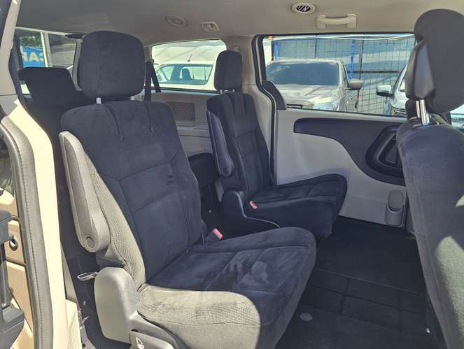 Dodge Grand Caravan SXT 2015 - Imagen 13