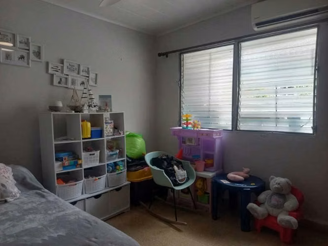 Melissa Foster Luxury Vende Amplia Casa con Jardín en Hato Pintado MFR2200 - Imagen 9