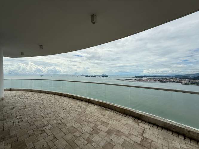 SE ALQUILA 500 m2 EN THE POINT PAITILLA