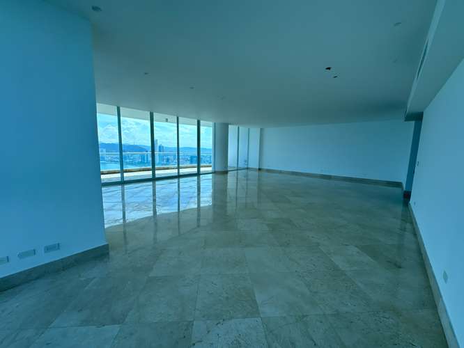 SE ALQUILA 500 m2 EN THE POINT PAITILLA