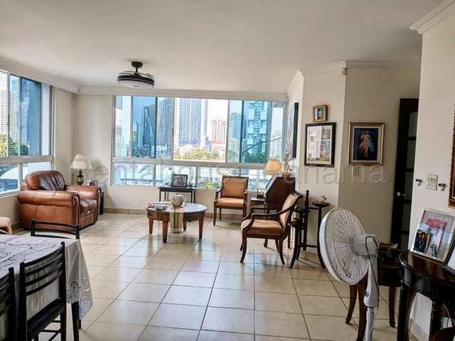 Alquiler de Apartamento en Calle 50, PH Bahía Obarrio 27LGG2796