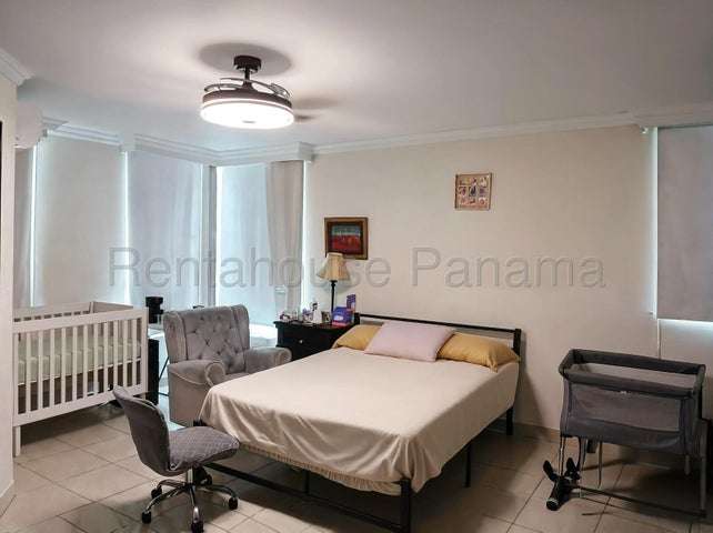 Alquiler de Apartamento en Calle 50, PH Bahía Obarrio 27LGG2796