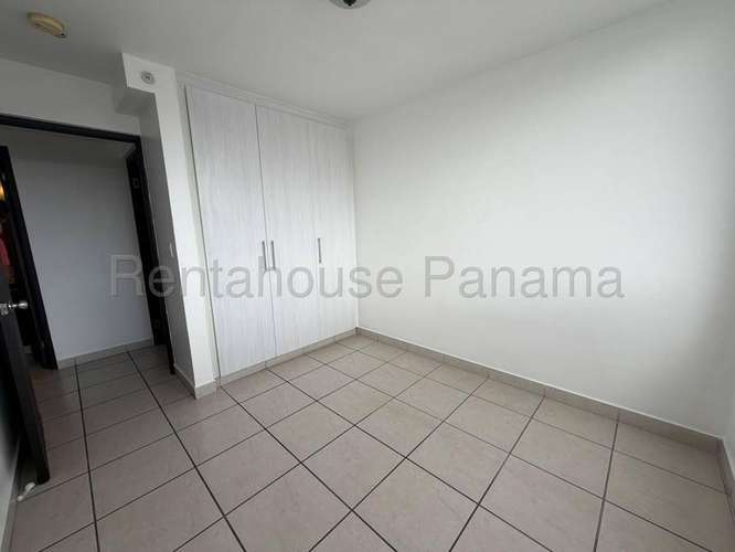 APARTAMENTO EN PARQUE LEFEVRE CON LINEA BLANCA 