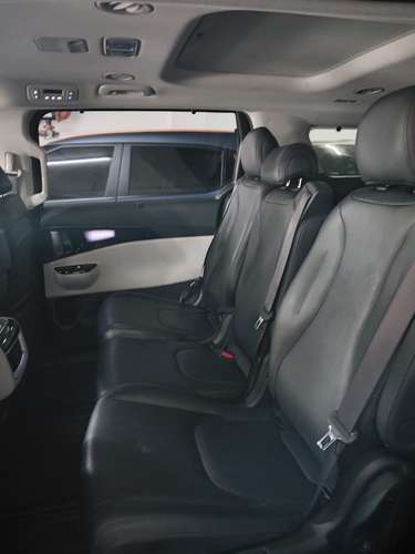 Vendo Kia Carnival