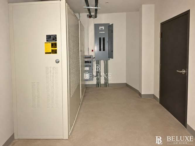 ALQUILER DE LOCAL COMERCIAL F&F TOWER PB (20) - Imagen 4