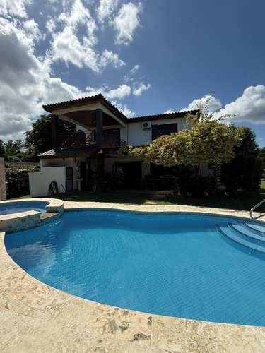ALQUILER DE AMPLIA CASA CON PISCINA PRIVADA EN LAS LAJAS DE CHAME – AMOBLADA Y EQUIPADA