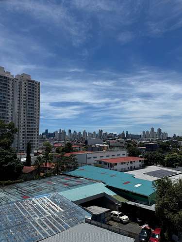 Apartamento renovado en venta en PH Palmeira, El Ingenio – $115,000