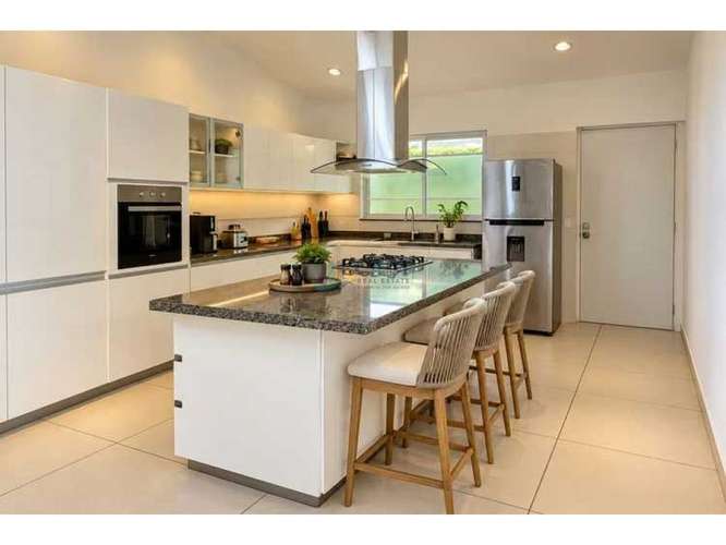ALQUILER DE CASA LINEA BLANCA EN CERRO VIENTO CLUB DE GOLF 220M2 JP