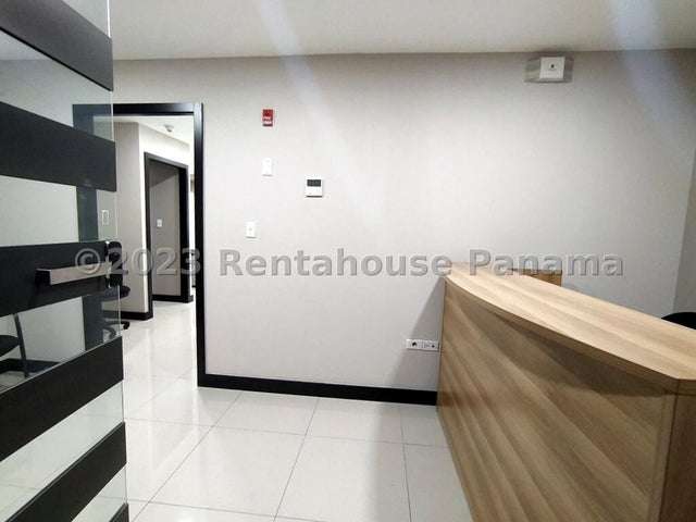 Oficina Comercial en Alquiler en Calle 50 JG - Imagen 2