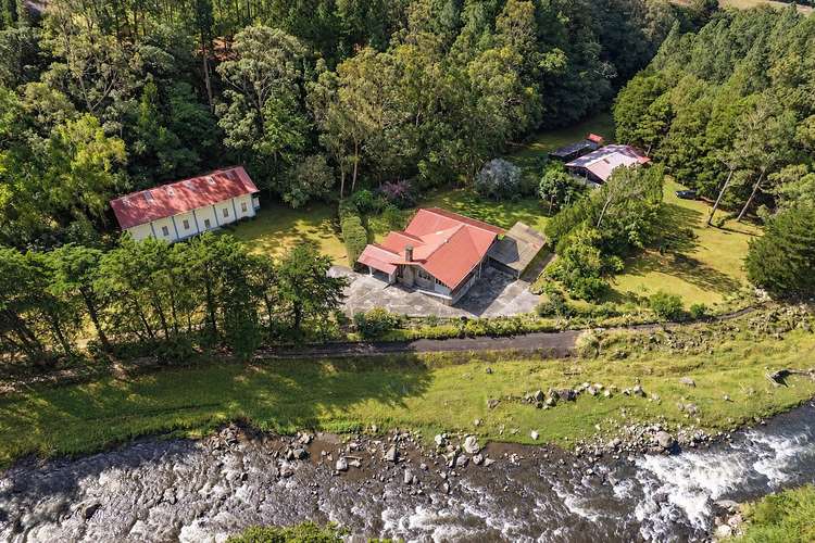 Riverfront Estate in Volcán Panama