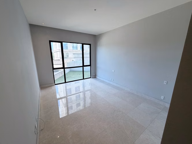 Santa María Court | Apartamento en piso bajo | 267 m² | 2 recámaras - Imagen 6