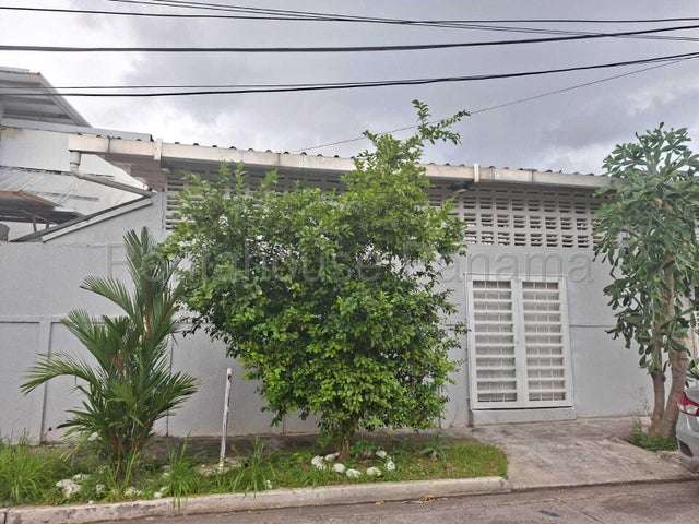 Casa en Venta en Chanis JG