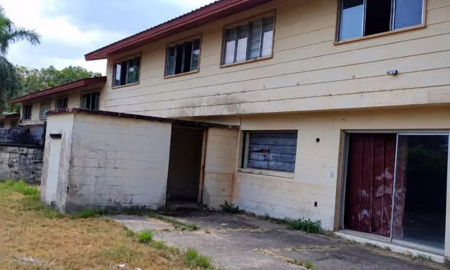 Lote con 6 casas Multifamiliar en Howard - Imagen 4